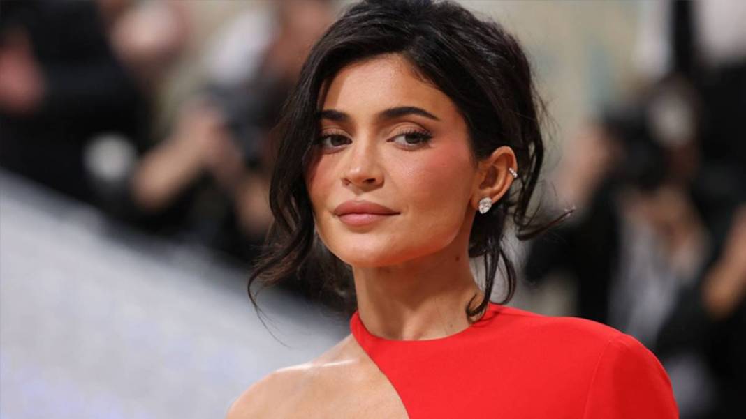 Dünyanın en ünlü 20 kişisi seçildi: Zirvedeki isim şaşırttı! Sinemadan müziğe, iş dünyasından spora... 12